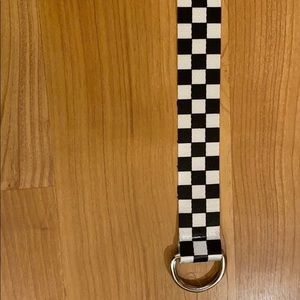 checkered belt🤍🖤